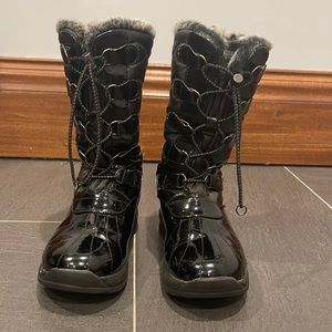 Khombu Unisex-Child Kimmie-K